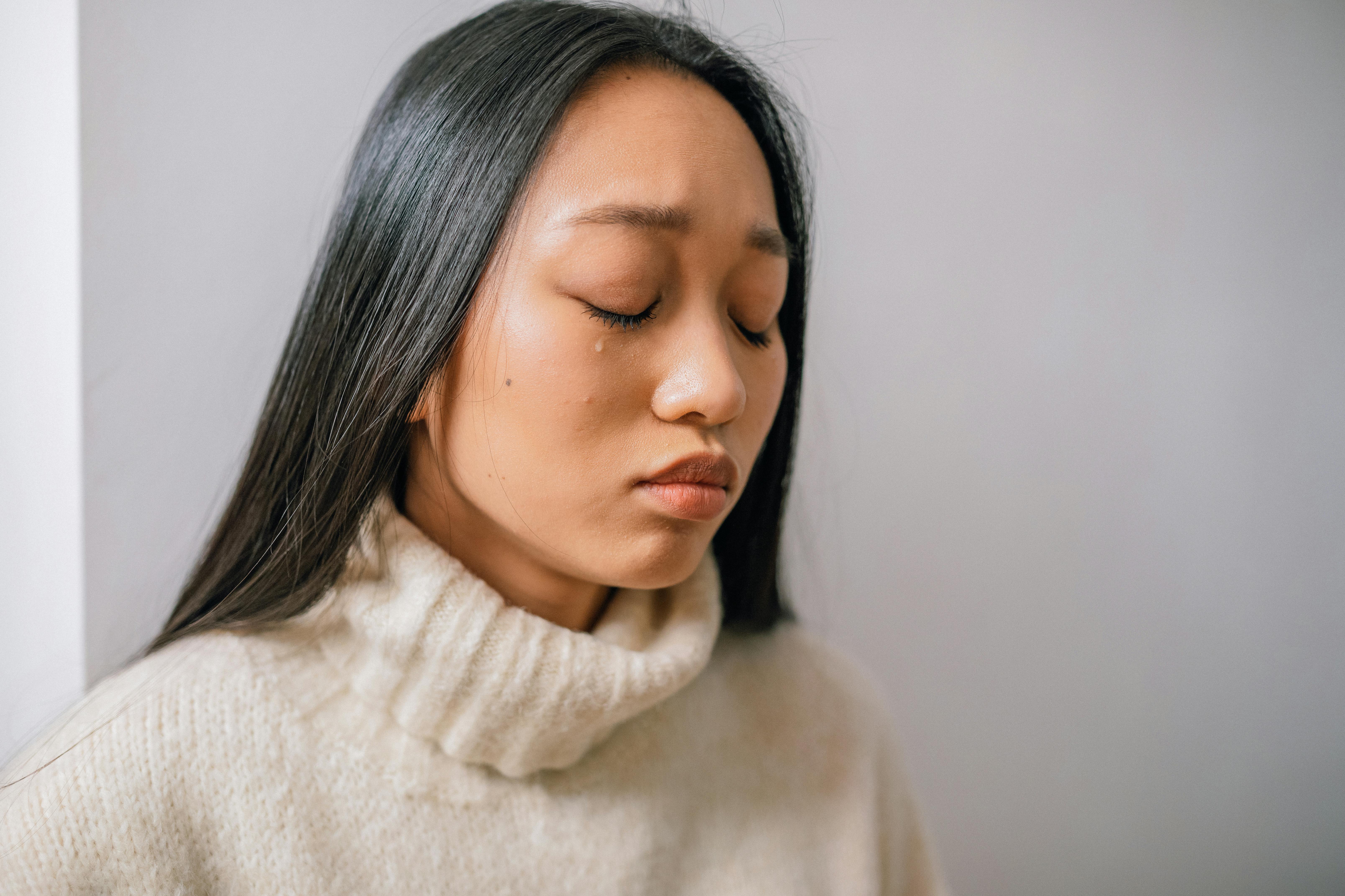 A woman in tears | Source: Pexels