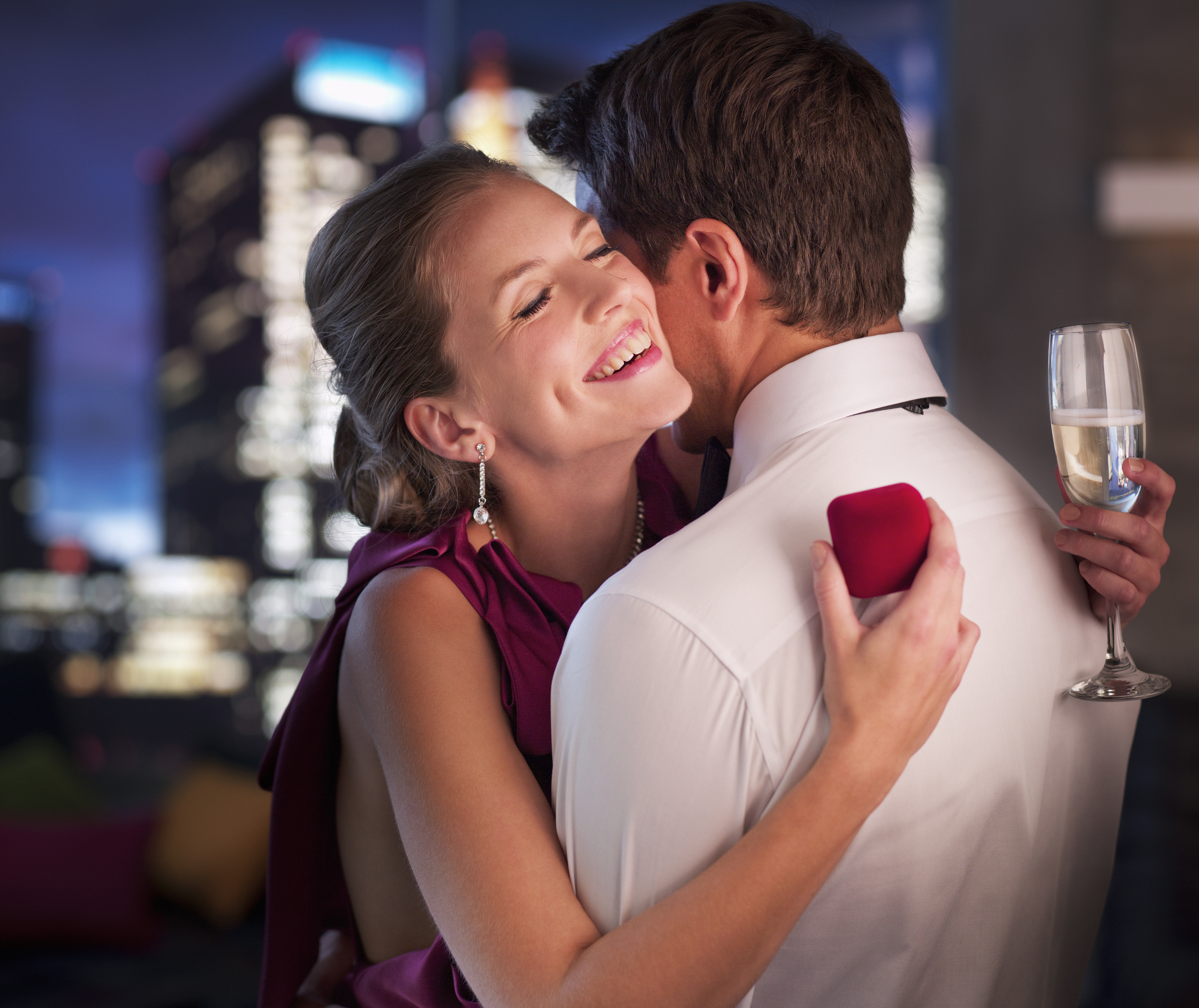 A couple newly engaged | Source: Getty Images