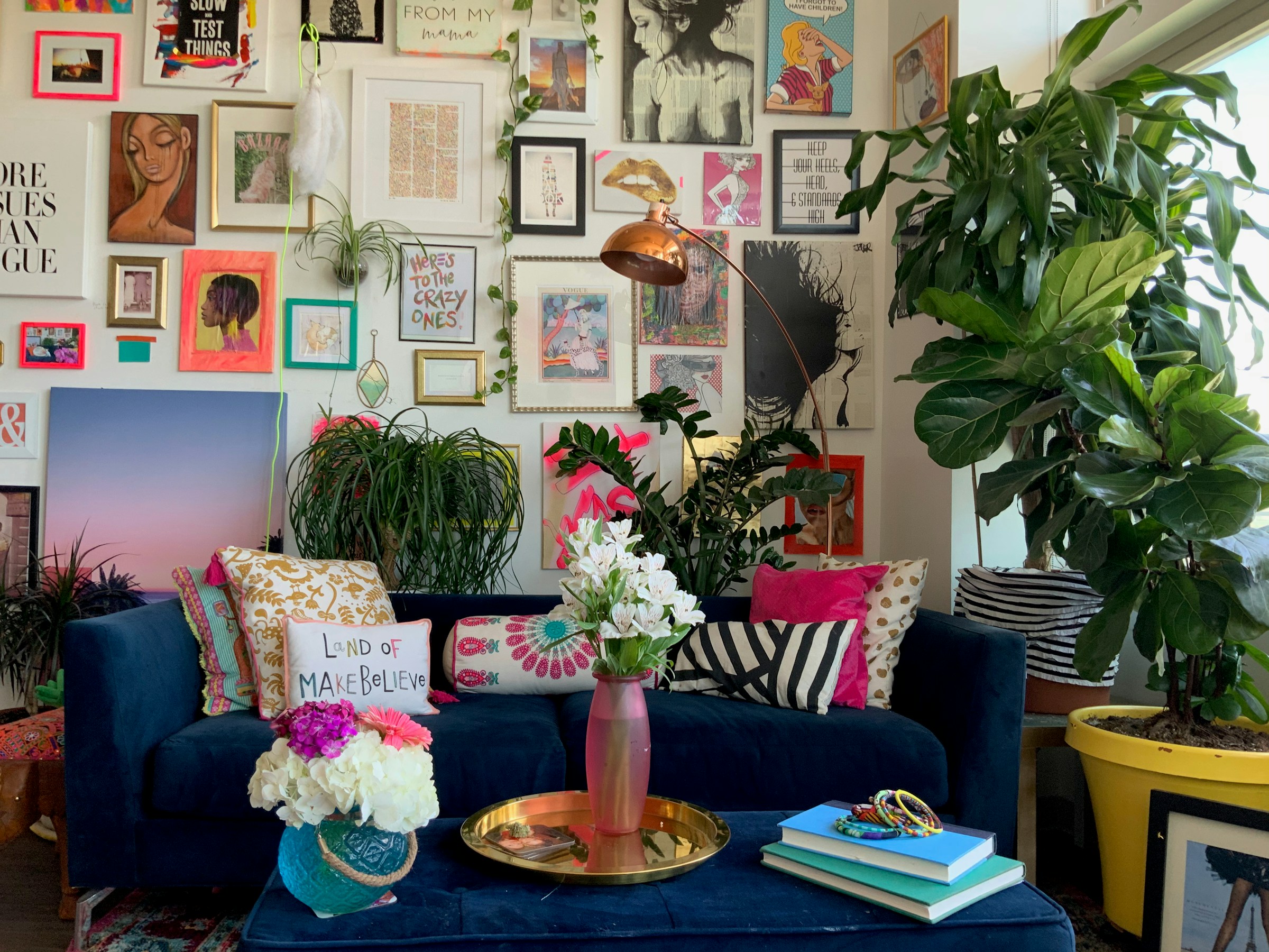 A feminine living room | Source: Unsplash